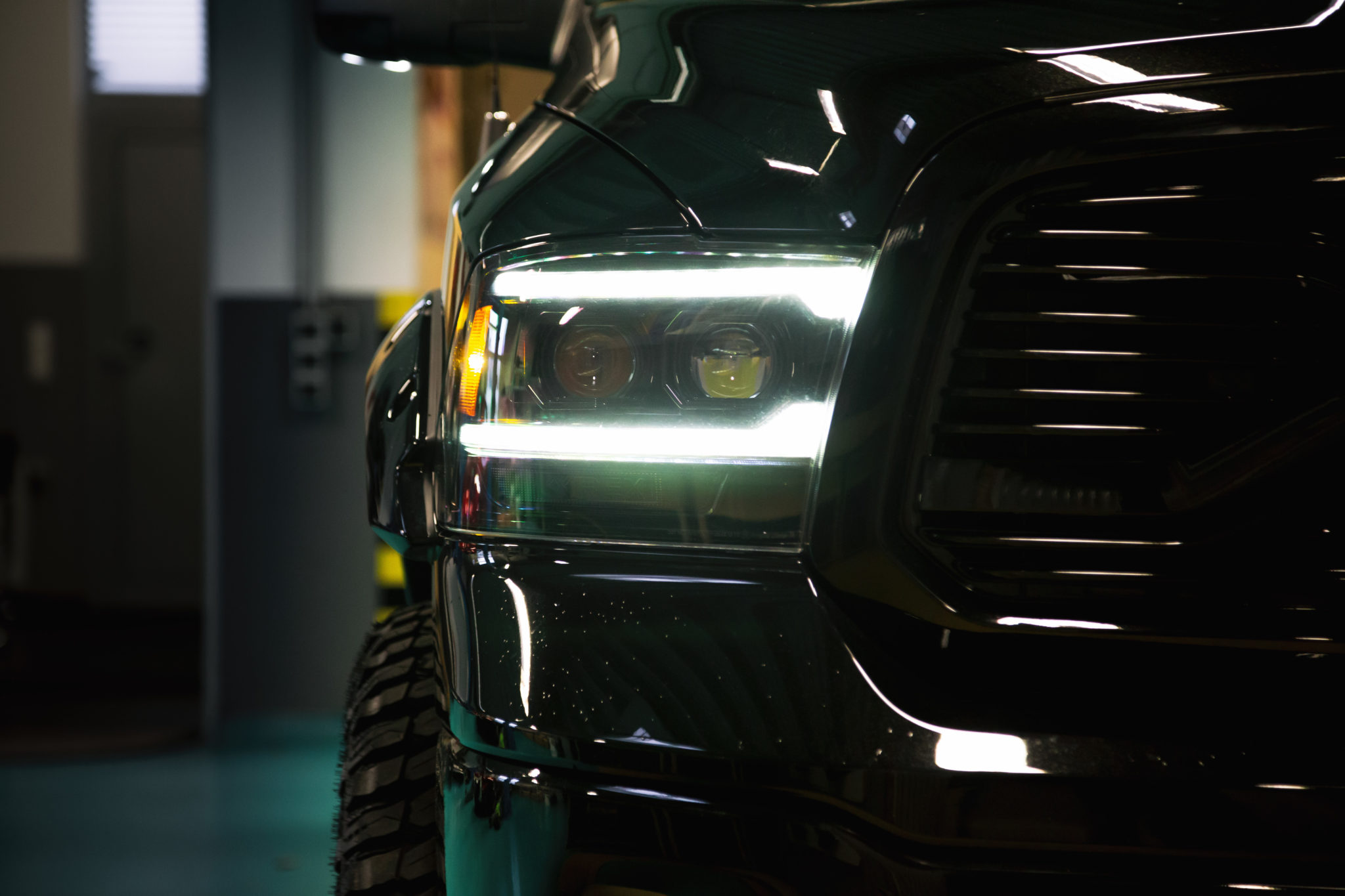 Dodge RAM Full LED Scheinwerfer für alle Generation 4 ab 2009 neues Design Dodge RAM Full LED Scheinwerfer für alle Generation 4 ab 2009 neues Design