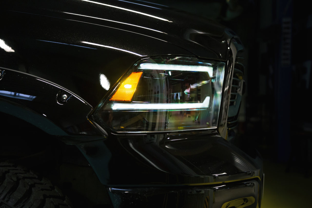 Dodge RAM Full LED Scheinwerfer für alle Generation 4 ab 2009 neues Design