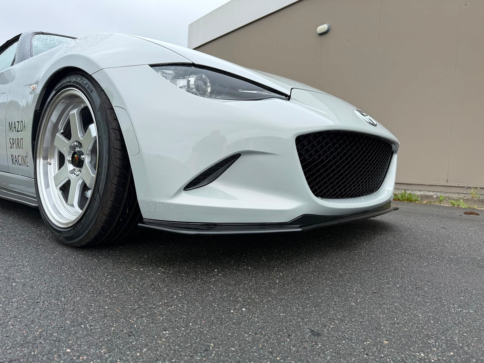 Mazda Spirit Racing Grill für MX-5 ND 5 Mazda Spirit Racing Grill für MX-5 ND – Bild 5