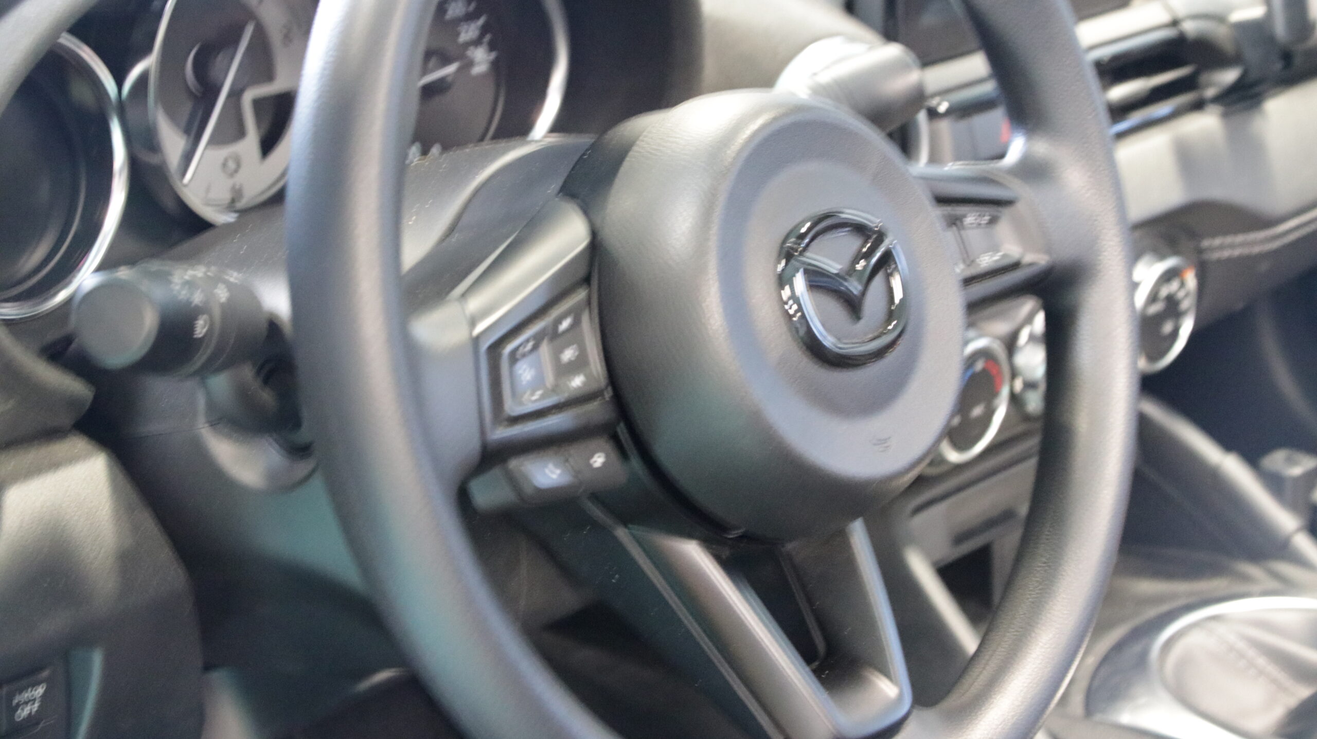 Mazda OEM Lenkrad MX-5 ND – Serie 3 Mazda OEM Lenkrad MX-5 ND – Serie – Bild 3